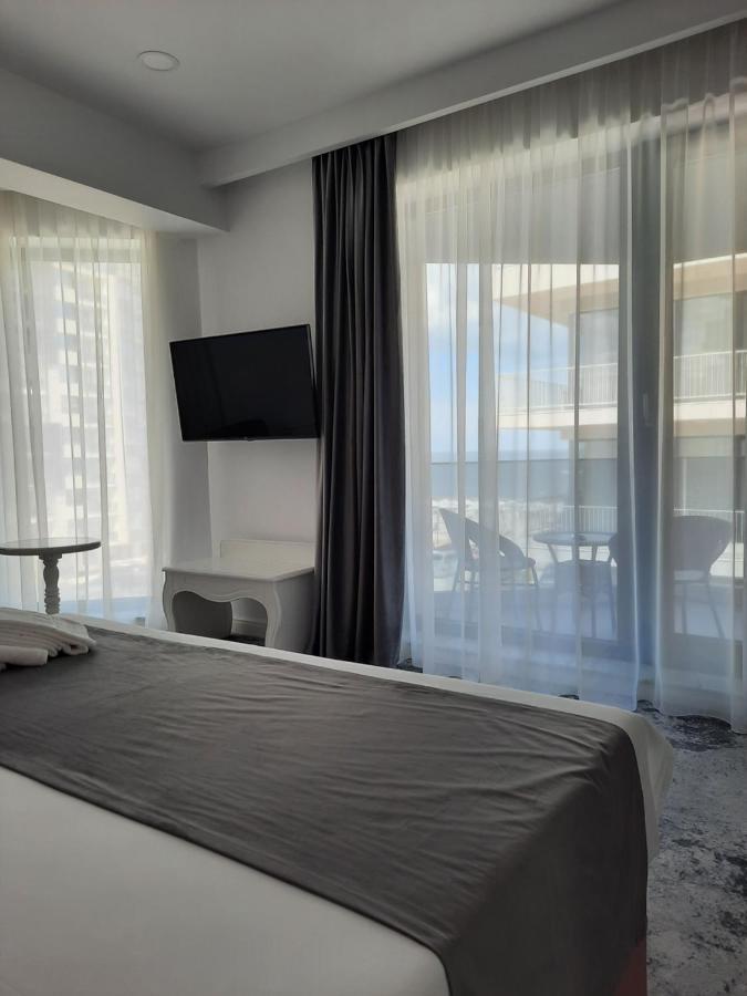 Hotel DNH Năvodari Buitenkant foto