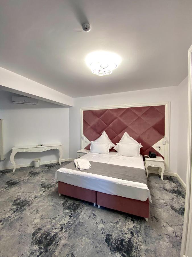 Hotel DNH Năvodari Buitenkant foto